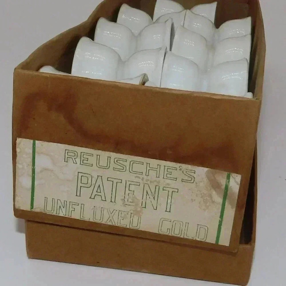 Vintage Reusche's Napkin Rings Set of 11 - Picture 4 of 4